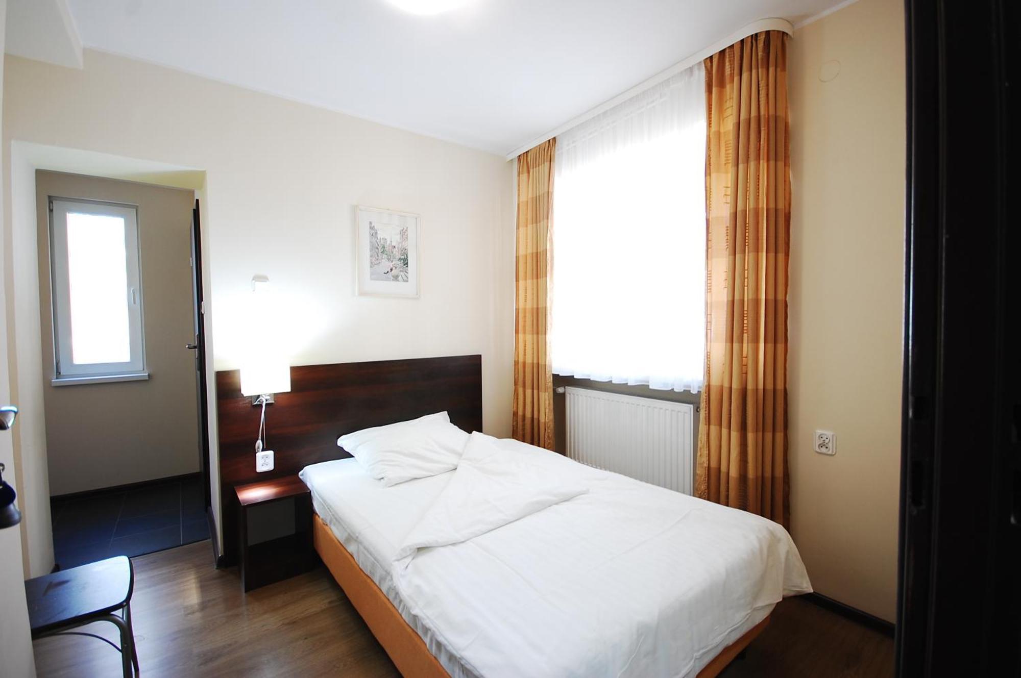Hipnotic Bed and Breakfast Σόποτ Δωμάτιο φωτογραφία